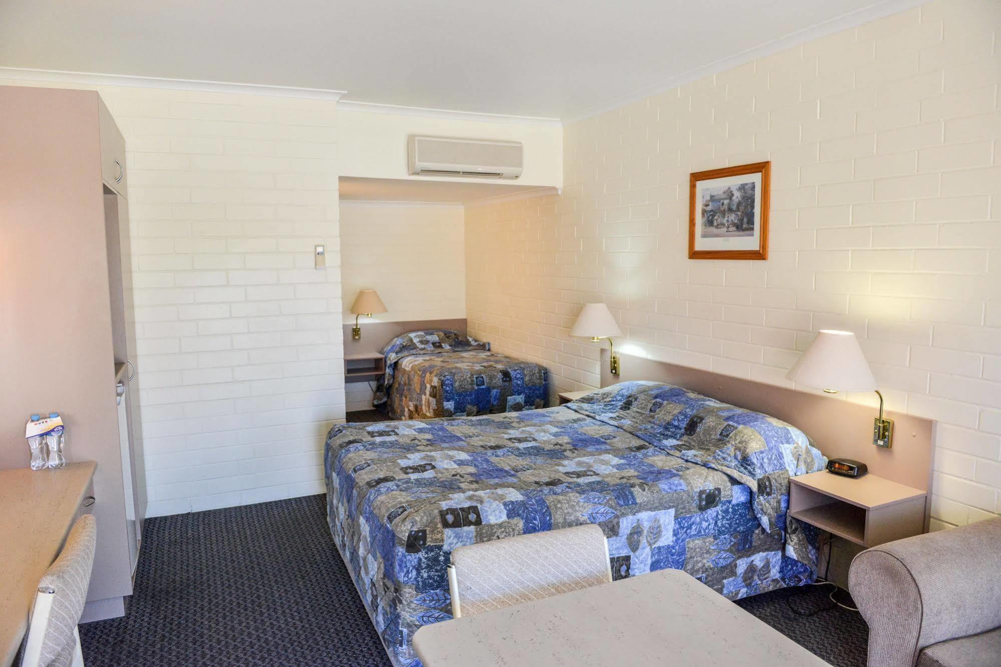 Pioneer Motel Goondiwindi Buitenkant foto