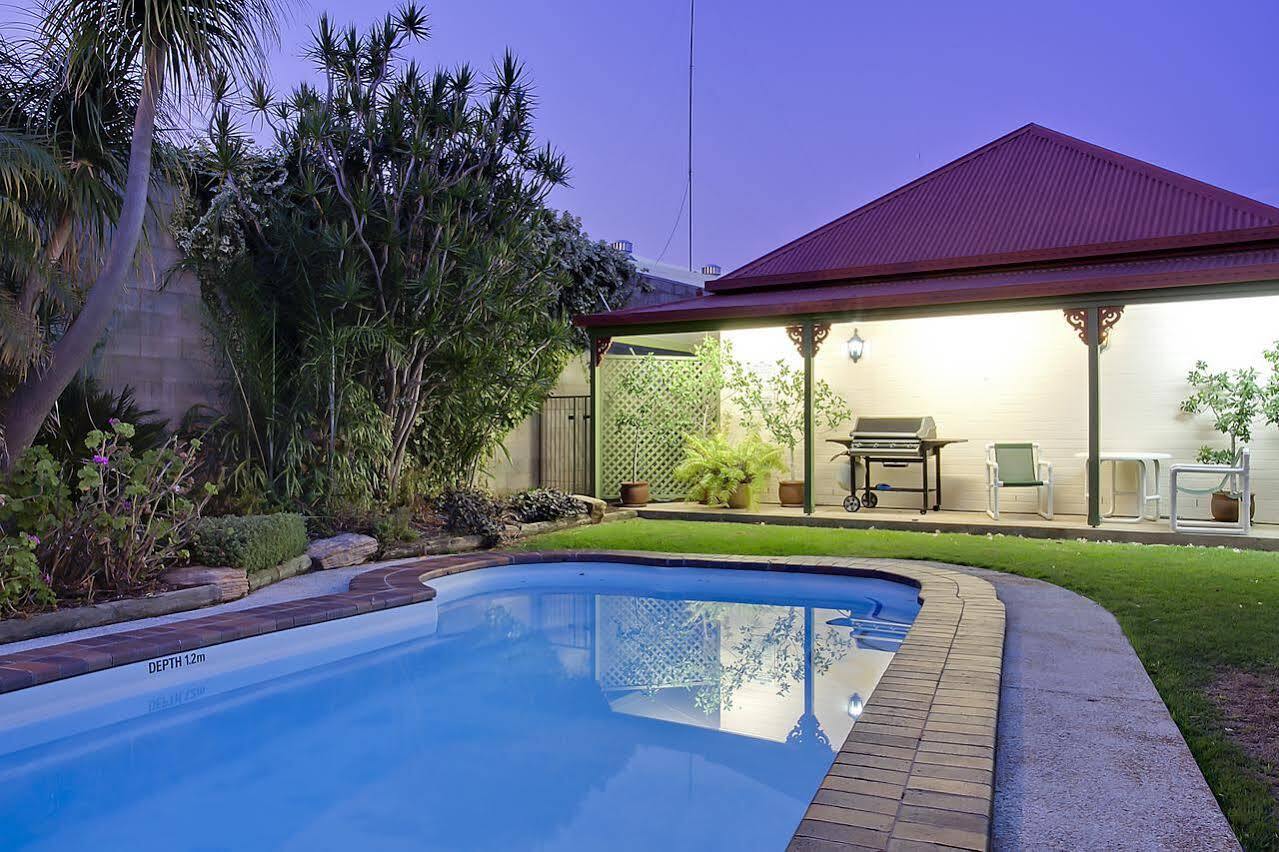 Pioneer Motel Goondiwindi Buitenkant foto